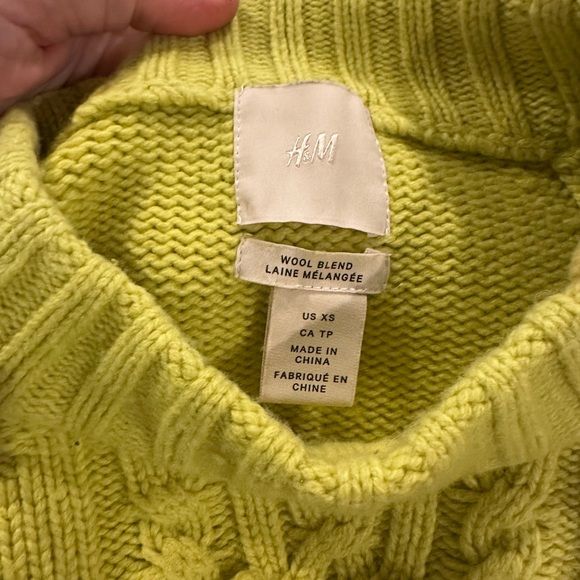 H&M Neon Yellow Cable Knit Wool
Blend Sweater Jumper Size XS - Picture 6 of 12